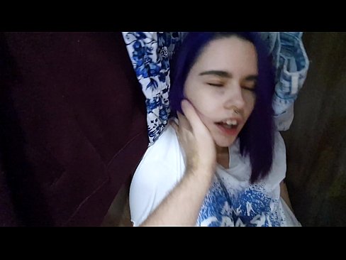 ❤️ Hittade min syster i garderoben och hjälpte henne att komma ❤❌ Porno at sv.xxxdl.ru